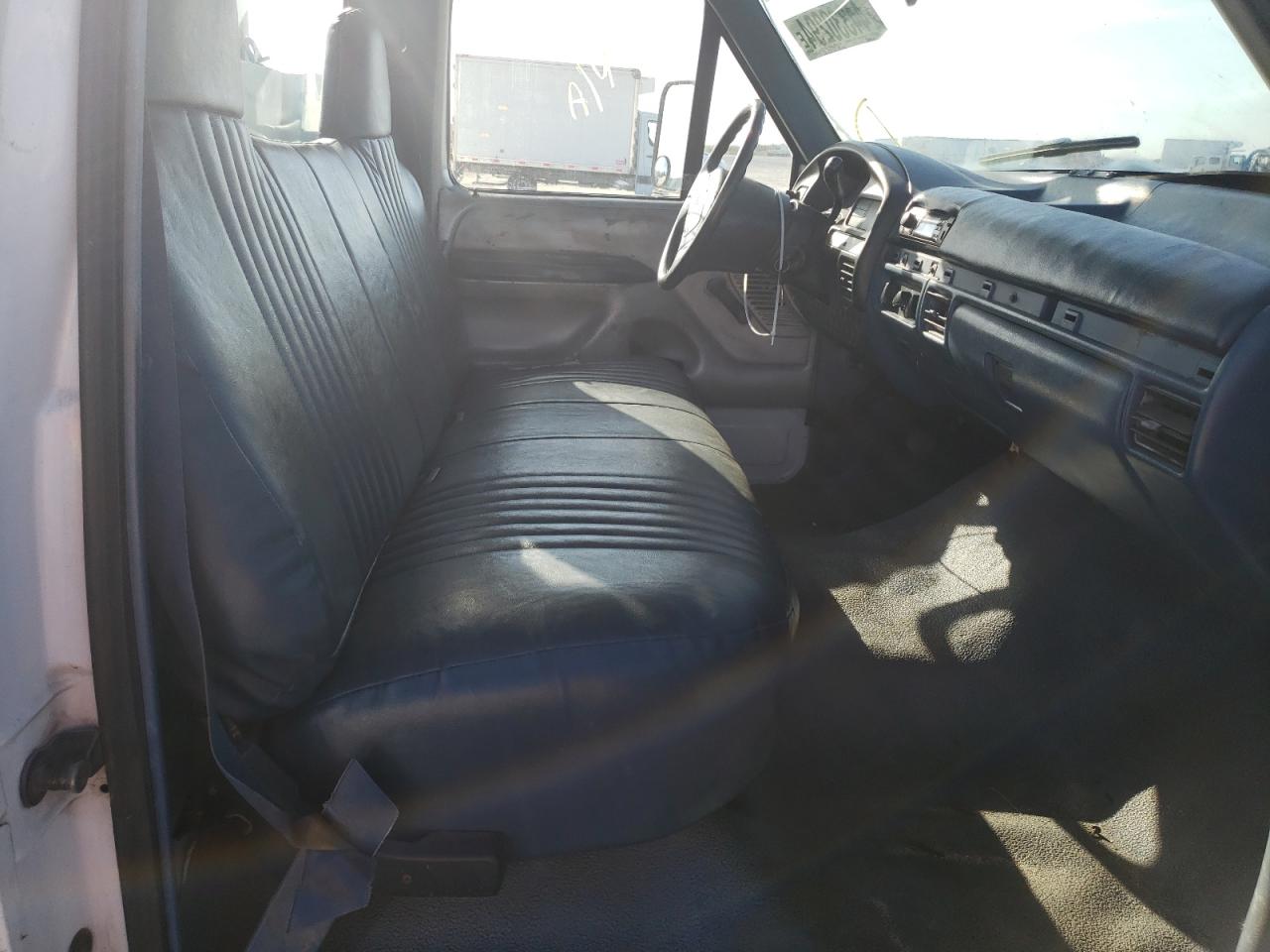 1995 Ford F350 VIN: 1FDHF37H6SNB38075 Lot: 44330294