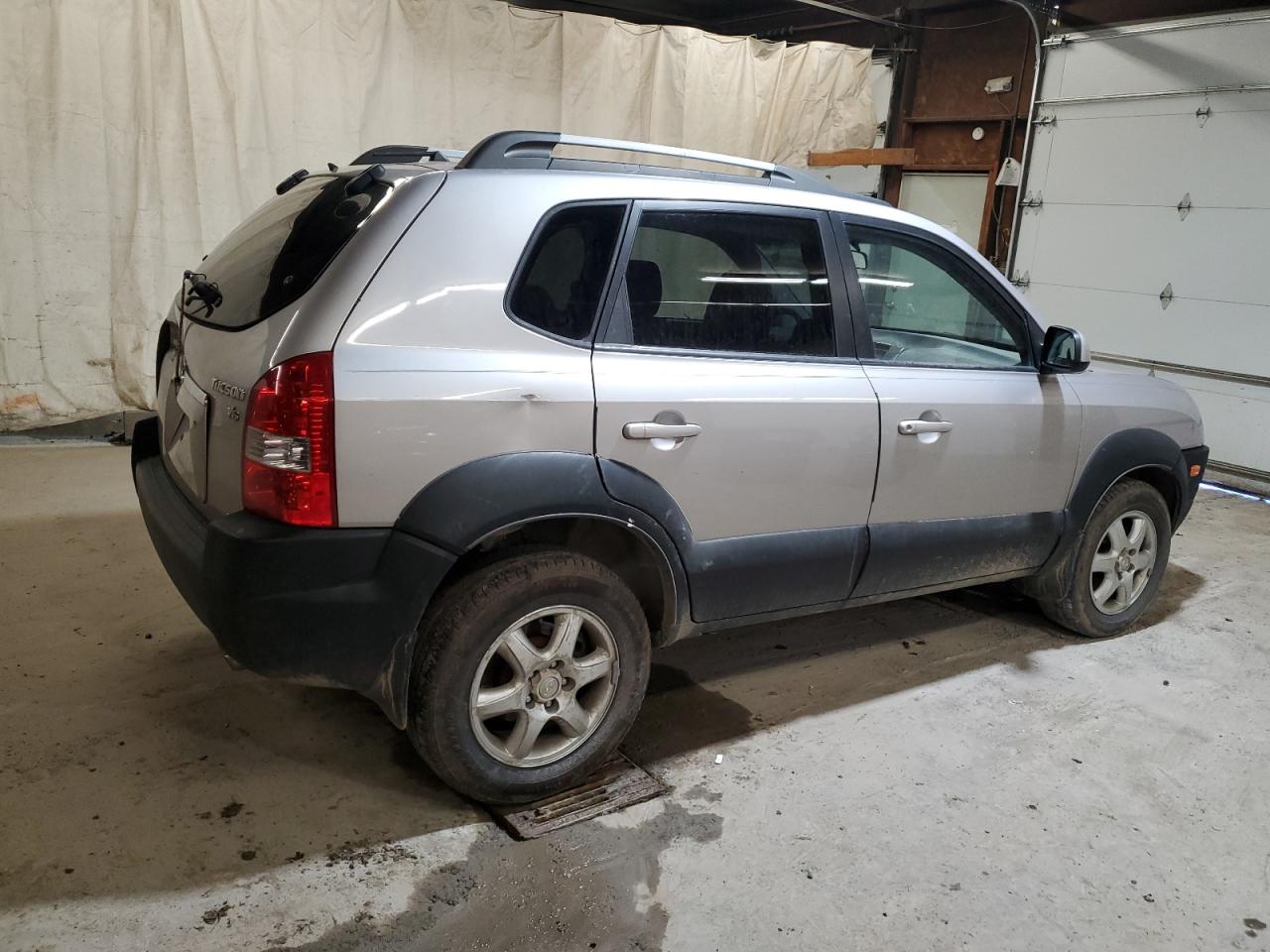 2005 Hyundai Tucson Gls VIN: KM8JN72DX5U061768 Lot: 46181114