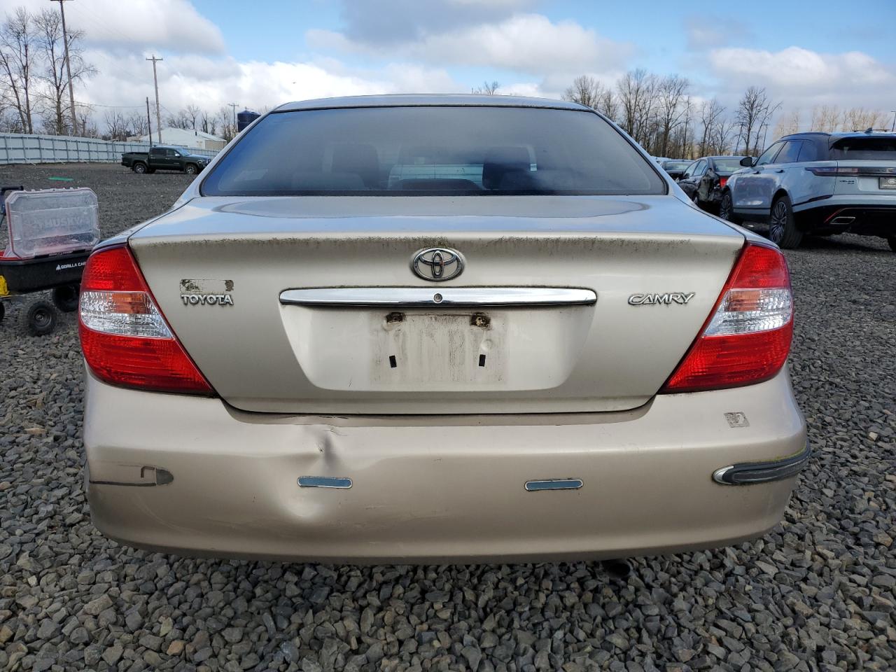 4T1BE32K34U374882 2004 Toyota Camry Le