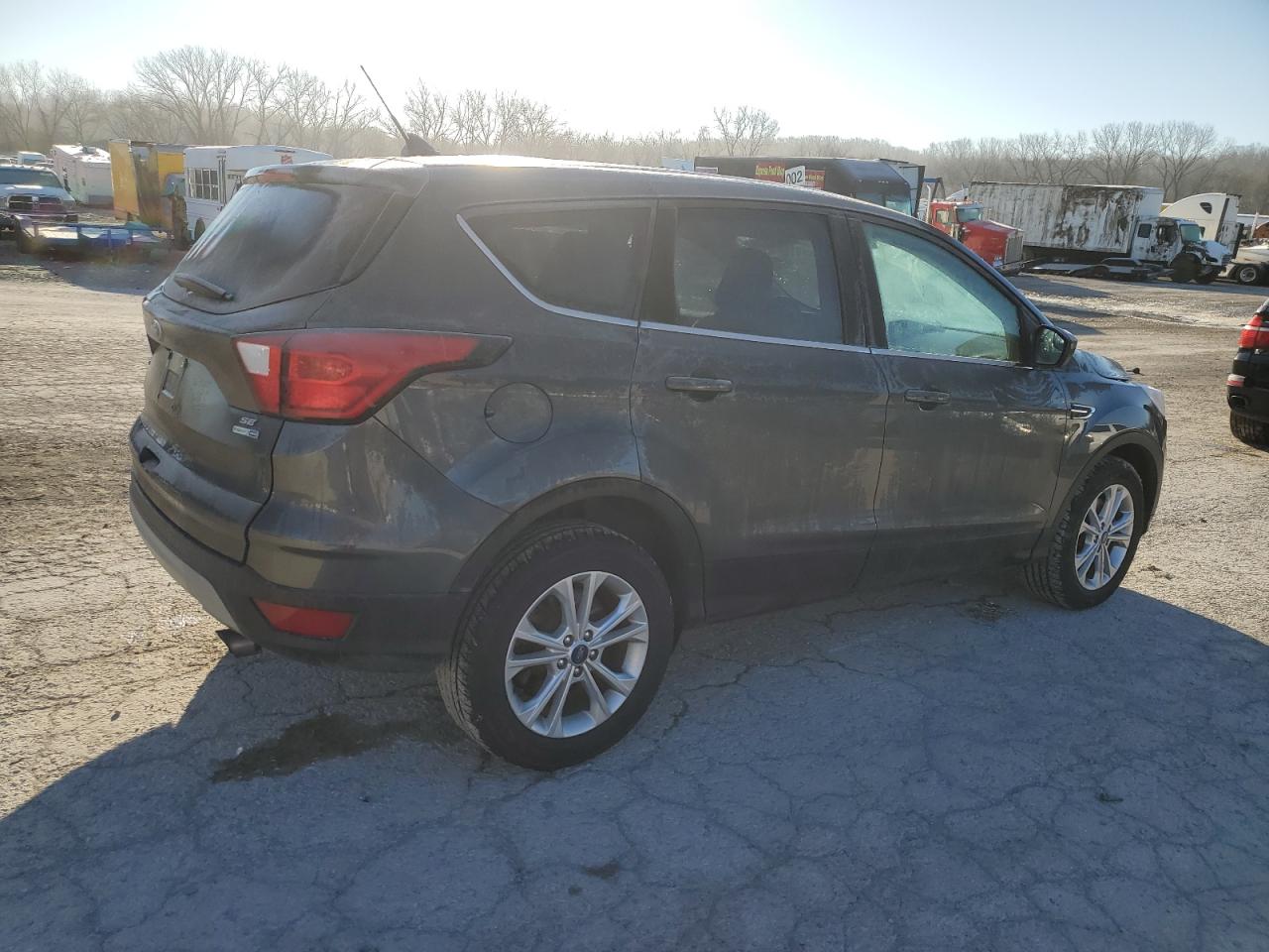 2019 Ford Escape Se VIN: 1FMCU9GDXKUB33385 Lot: 43612024