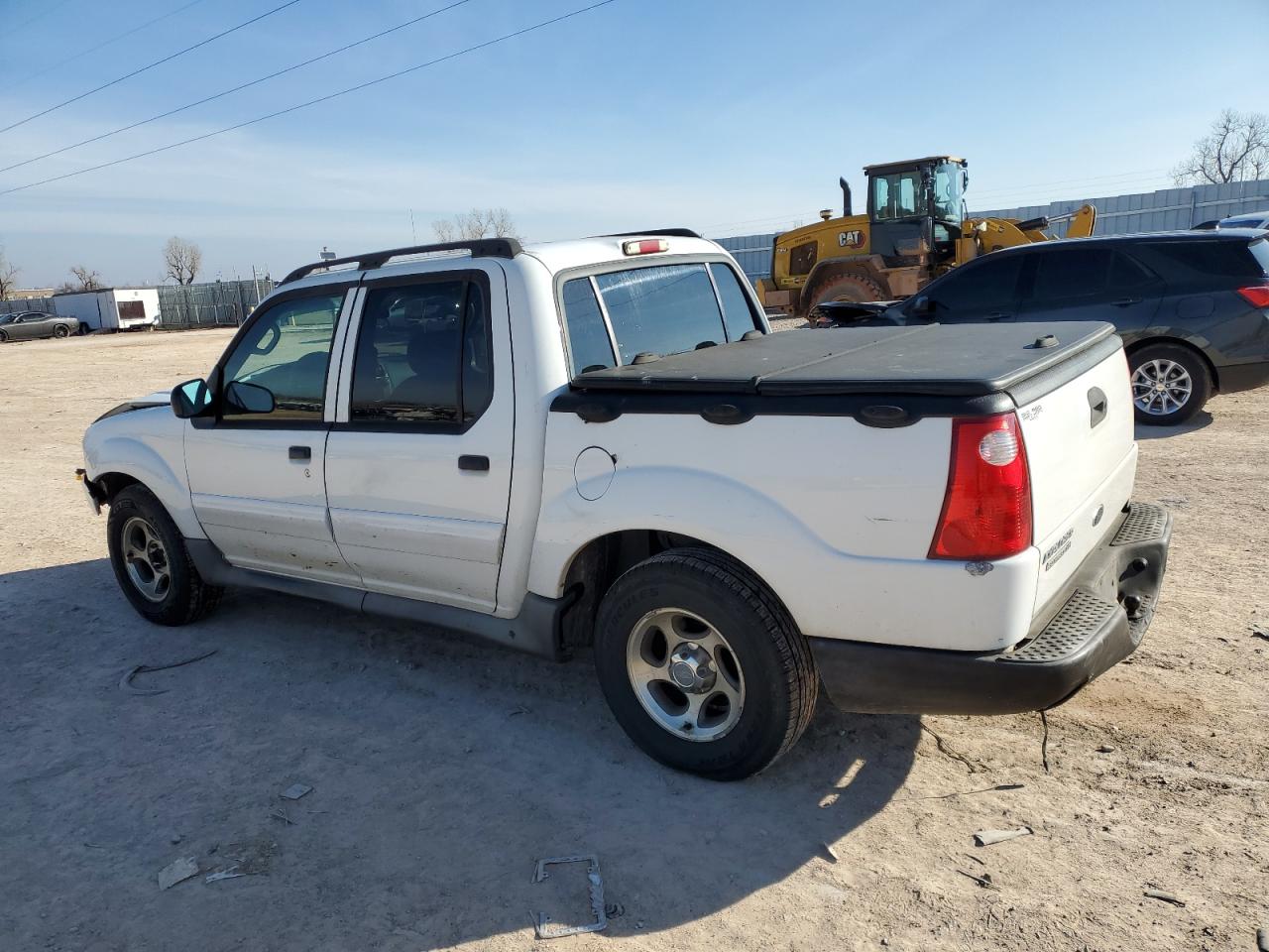 2005 Ford Explorer - Image 2