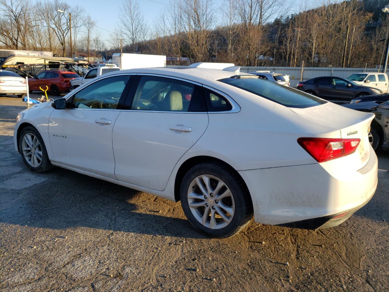 2018 Chevrolet Malibu Lt VIN: 1G1ZD5ST1JF142994 Lot: 42180464