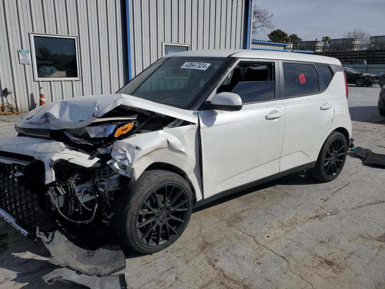 2020 Kia Soul Lx VIN: KNDJ23AU3L7735200 Lot: 43647324