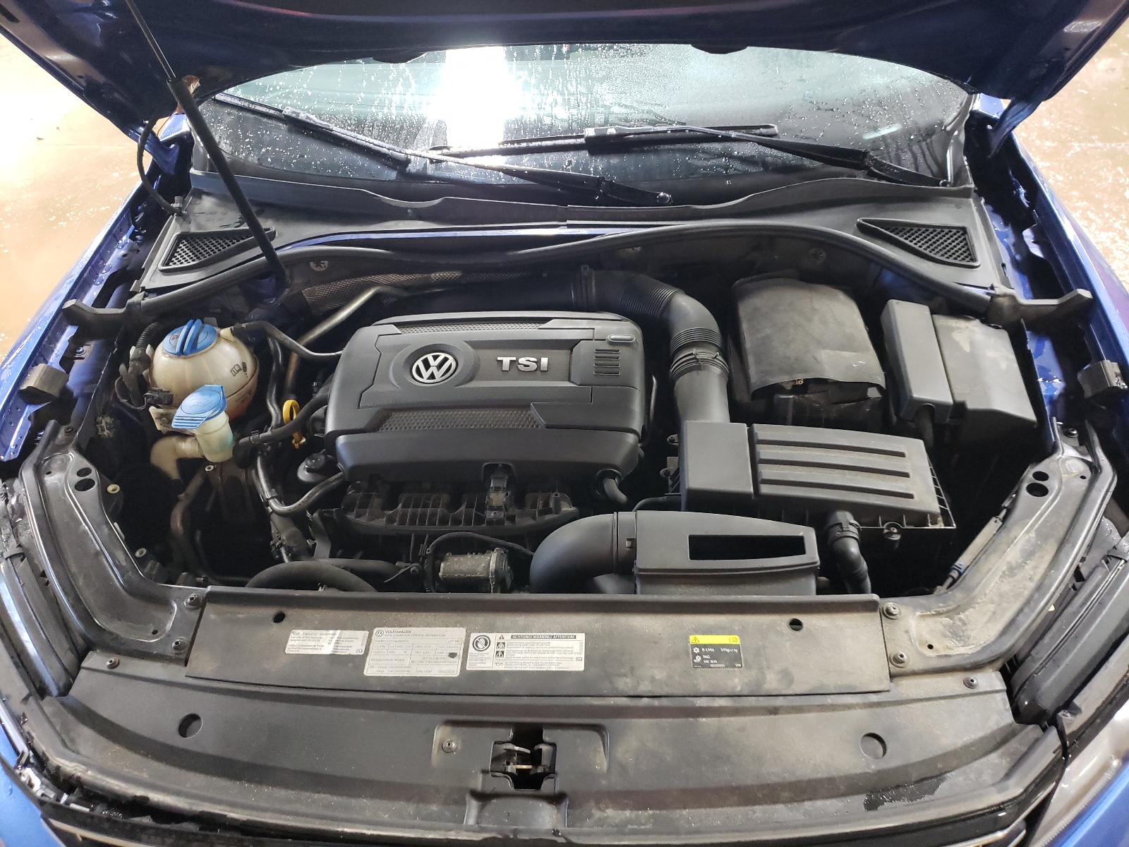 1VWDT7A35HC029592 2017 Volkswagen Passat R-Line