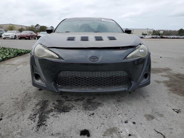 Coupet TOYOTA SCION 2013 Czarny