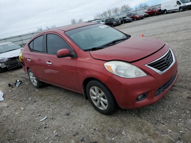 Sedans NISSAN VERSA 2013 Czerwony