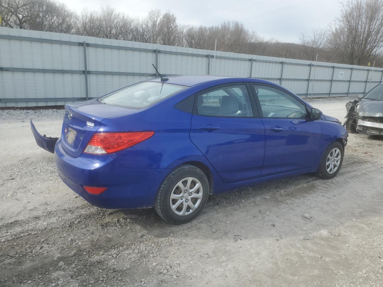 2014 Hyundai Accent - Image 3