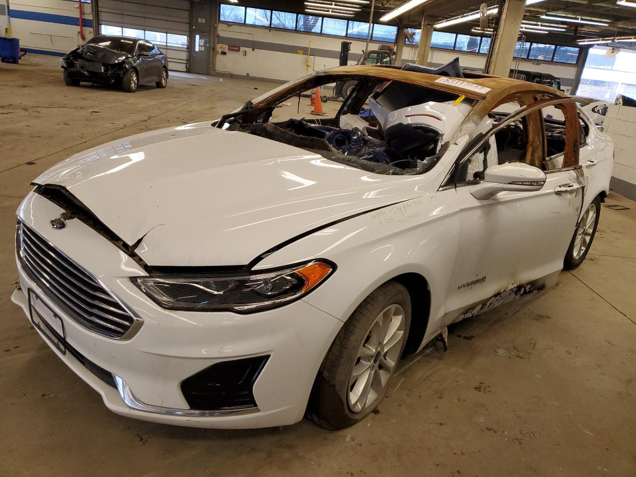 2019 Ford Fusion - Image 2