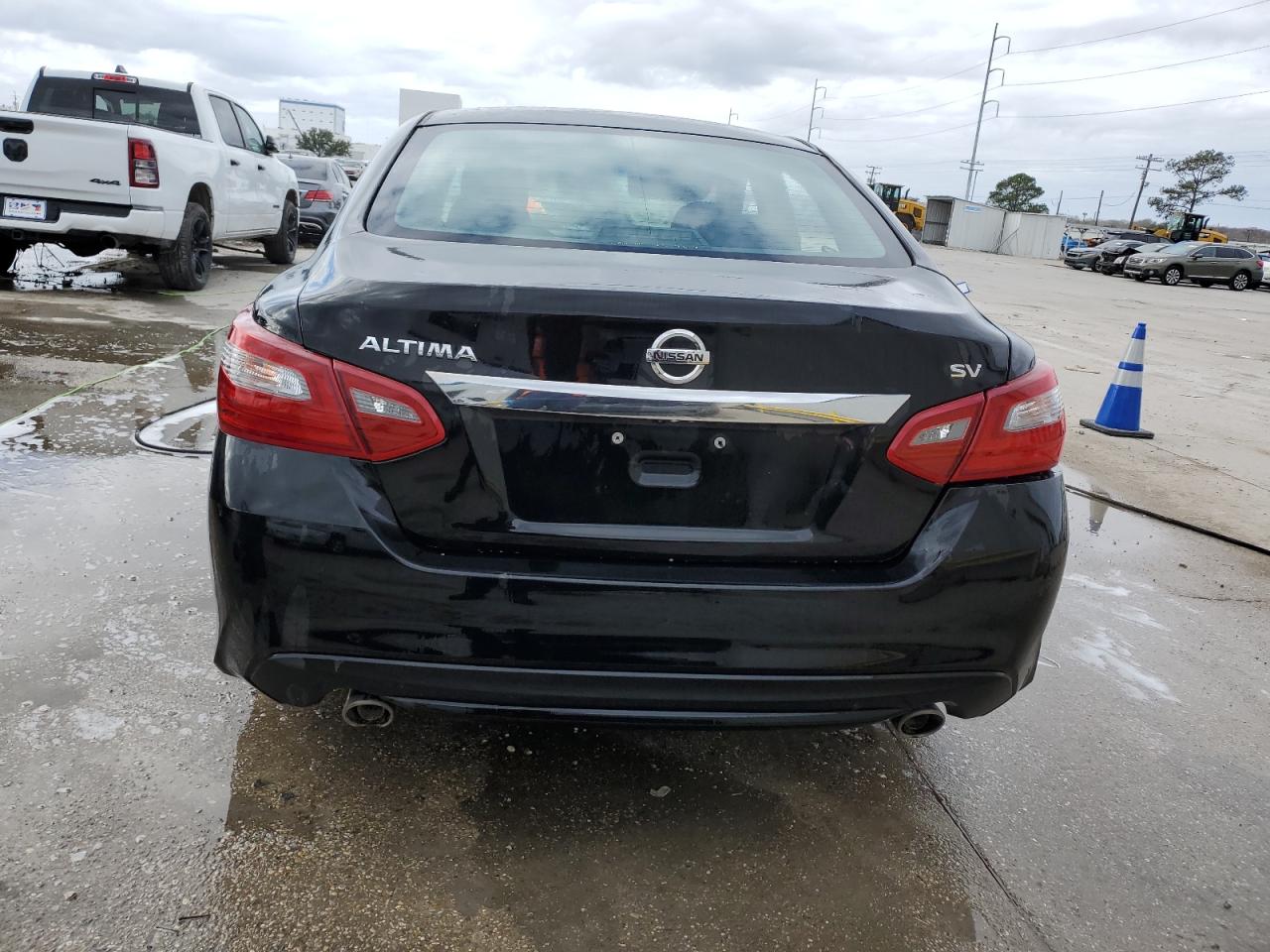 1N4AL3AP5JC168523 2018 Nissan Altima 2.5