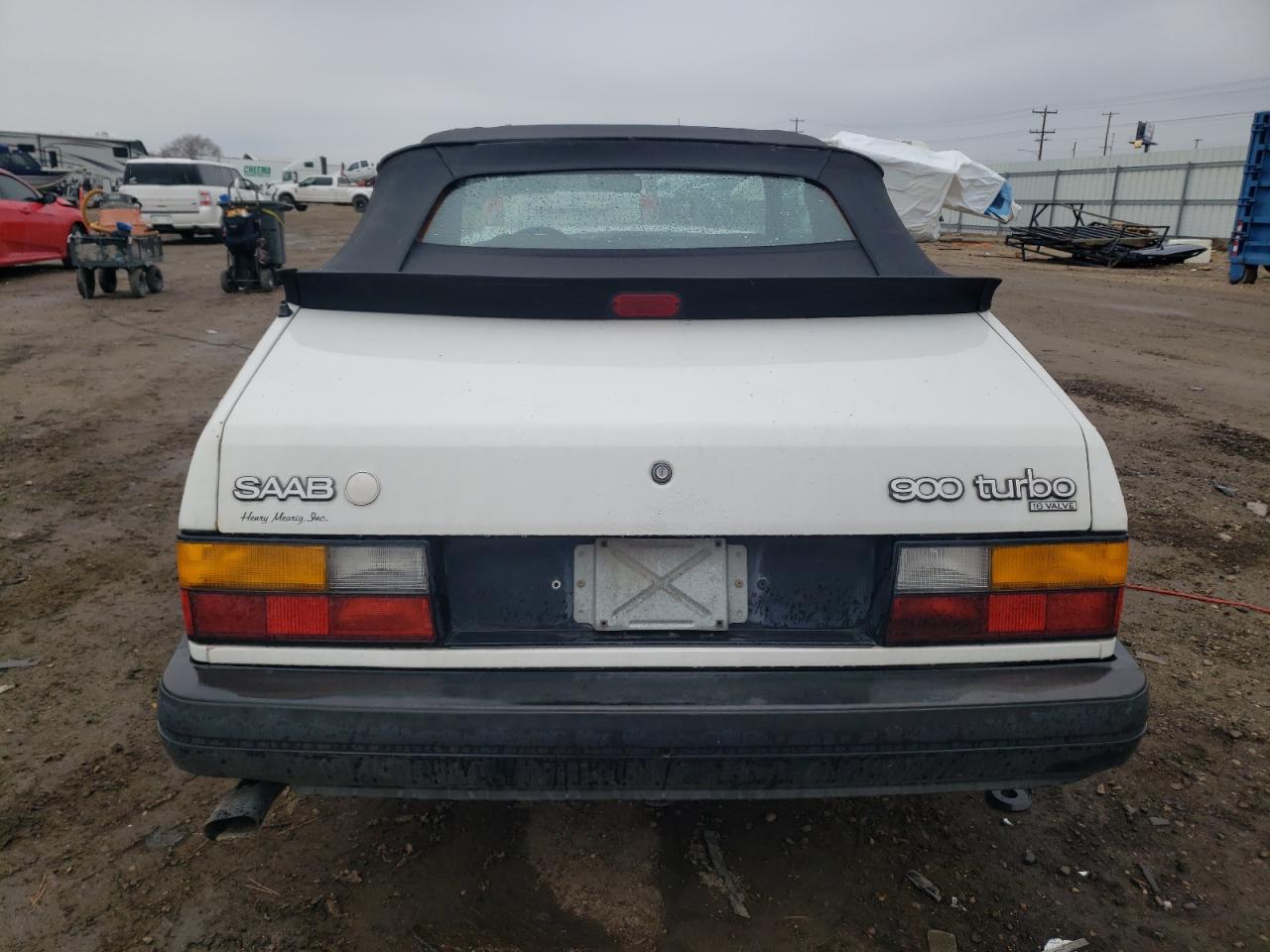1988 Saab 900 - Image 6
