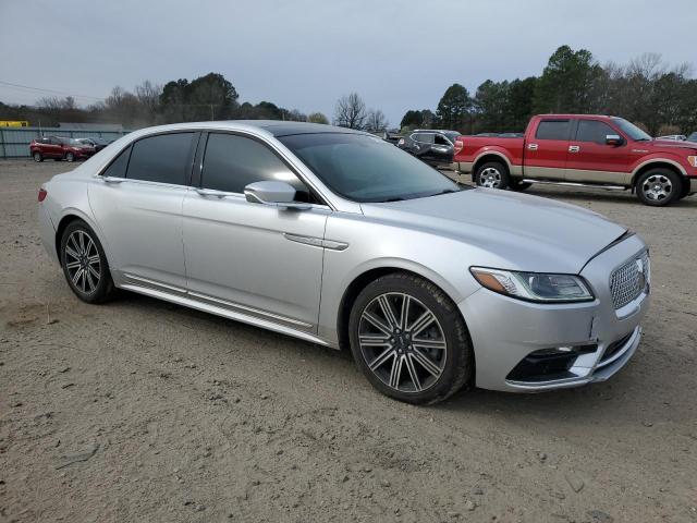  LINCOLN CONTINENTL 2018 Серебристый