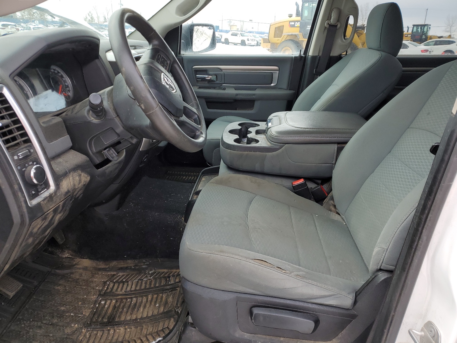 1C6RR7LT7KS511232 2019 Ram 1500 Classic Slt