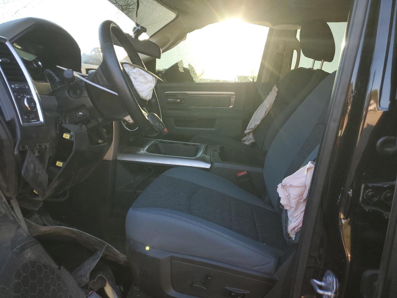 2018 RAM 2500 - Image 7