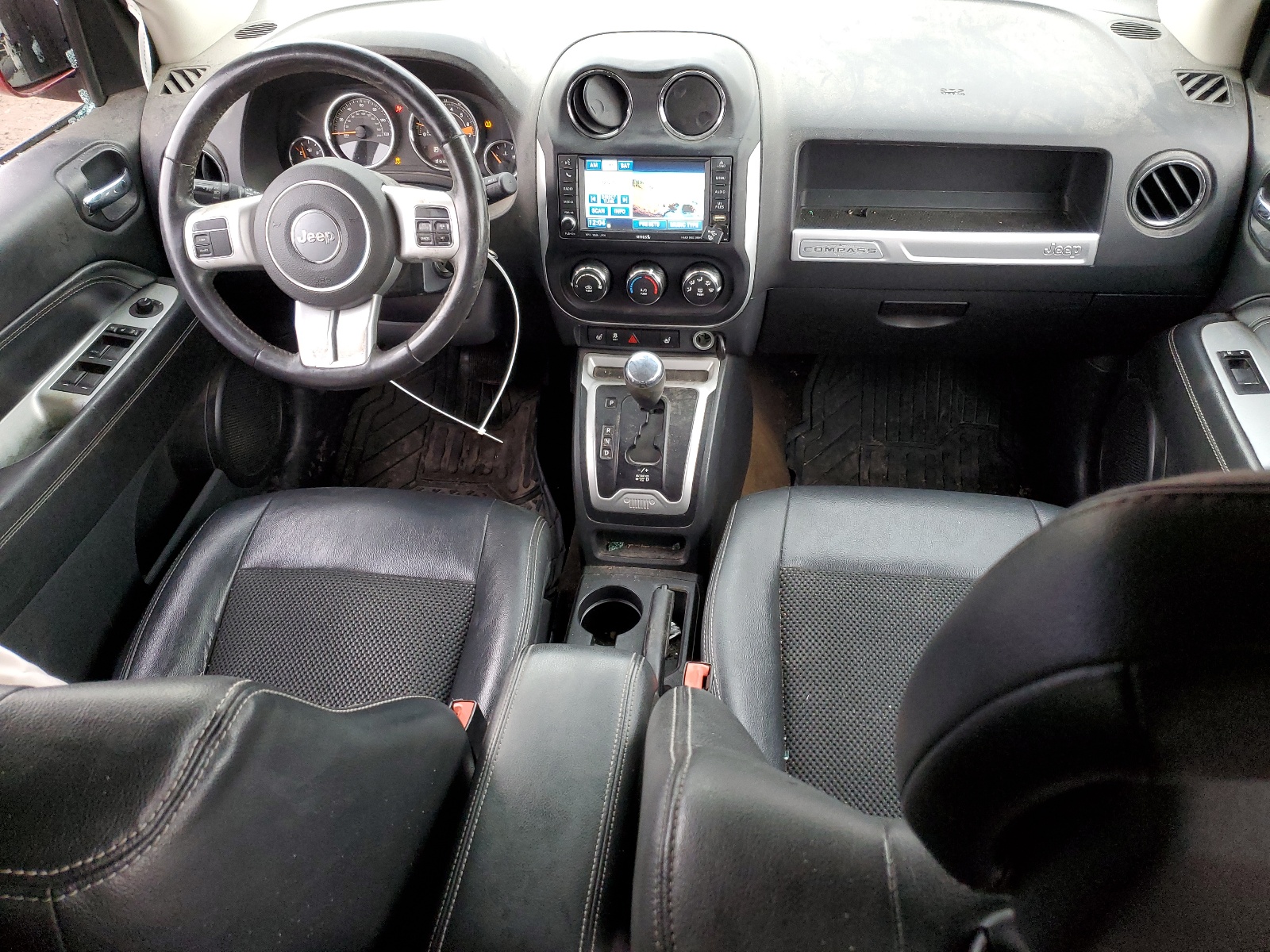 1C4NJDEBXGD631135 2016 Jeep Compass Latitude