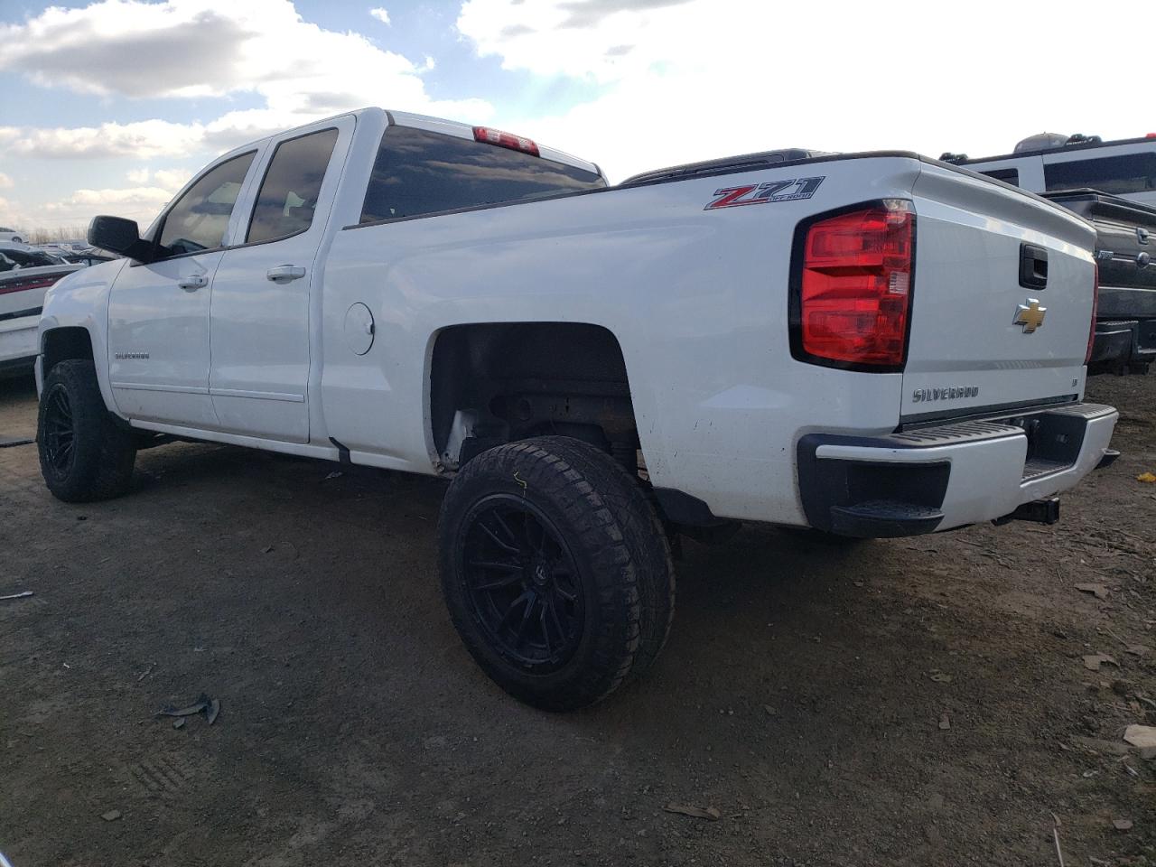 1GCVKREC6GZ184096 2016 Chevrolet Silverado K1500 Lt