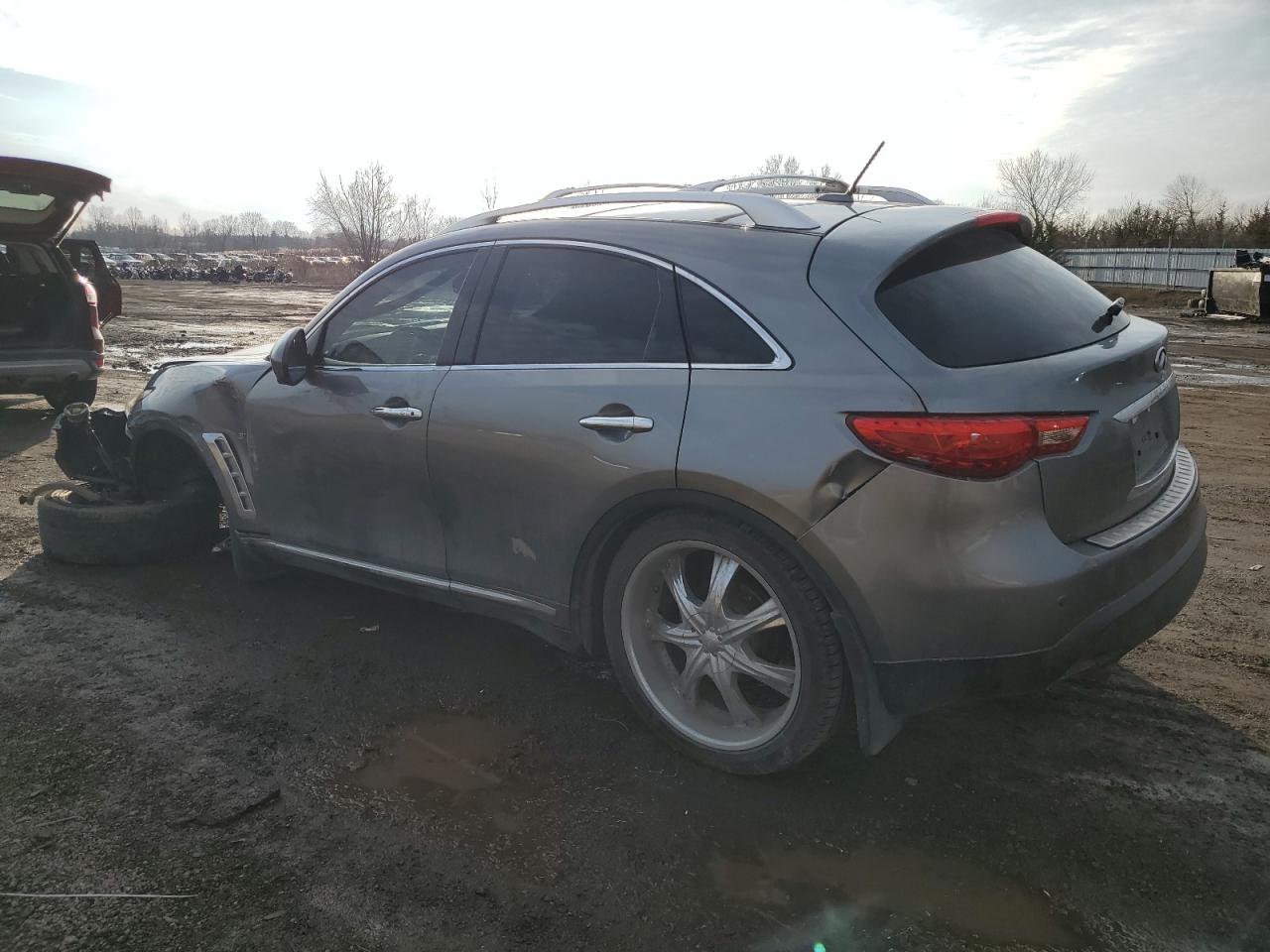 2014 Infiniti QX70 - Image 2
