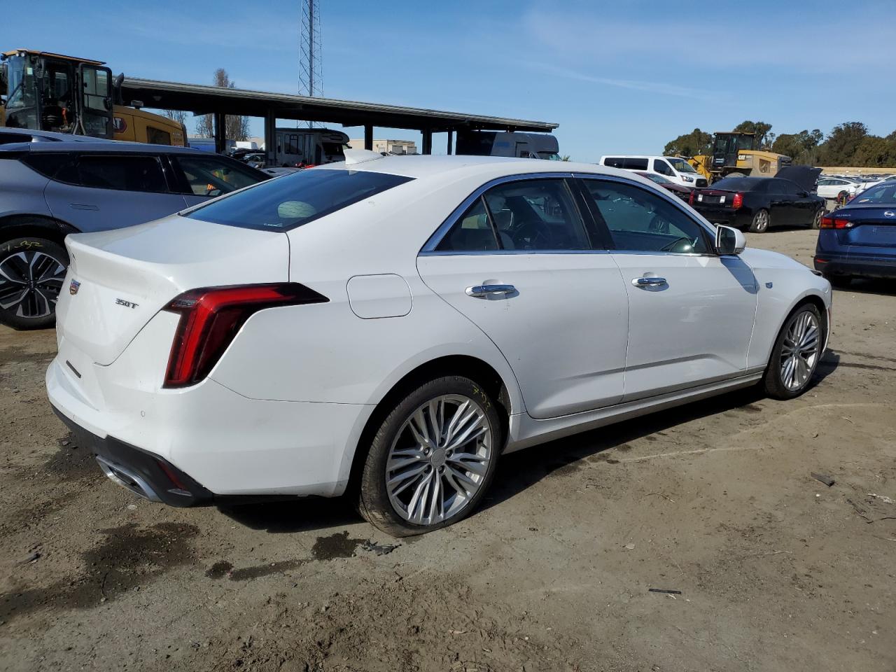 1G6DF5RK2P0142204 2023 Cadillac Ct4 Premium Luxury