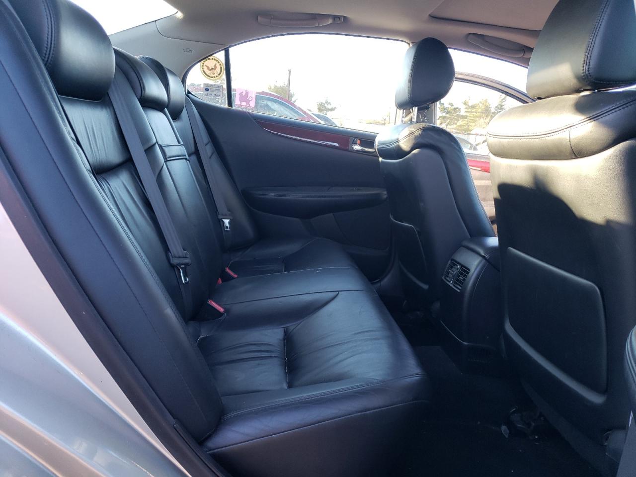 2002 Lexus ES - Image 10