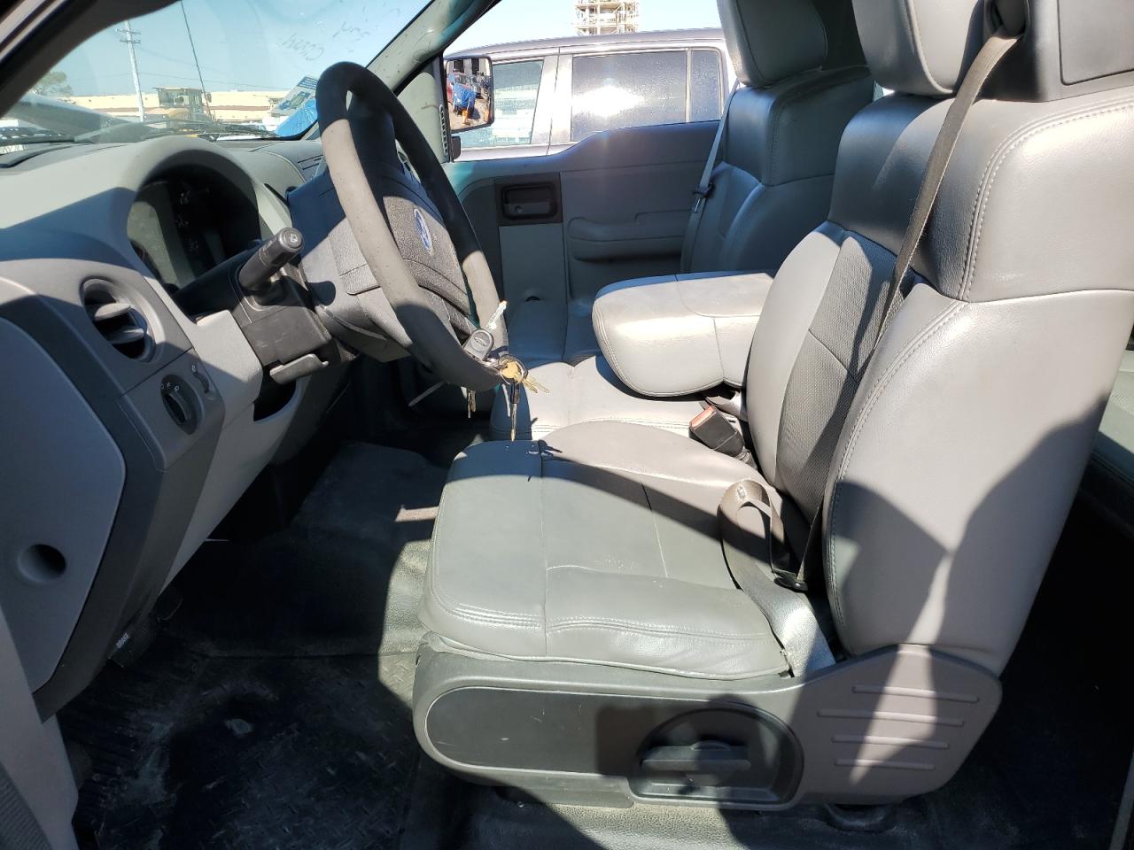 2005 Ford F150 VIN: 1FTVX12525NB74677 Lot: 43186744