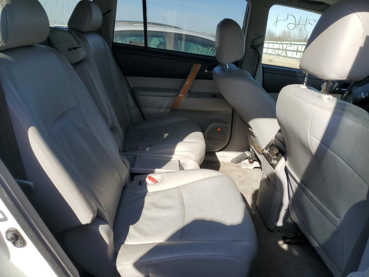 2008 Toyota Highlander Hybrid Limited VIN: JTEEW44A582021193 Lot: 43963464