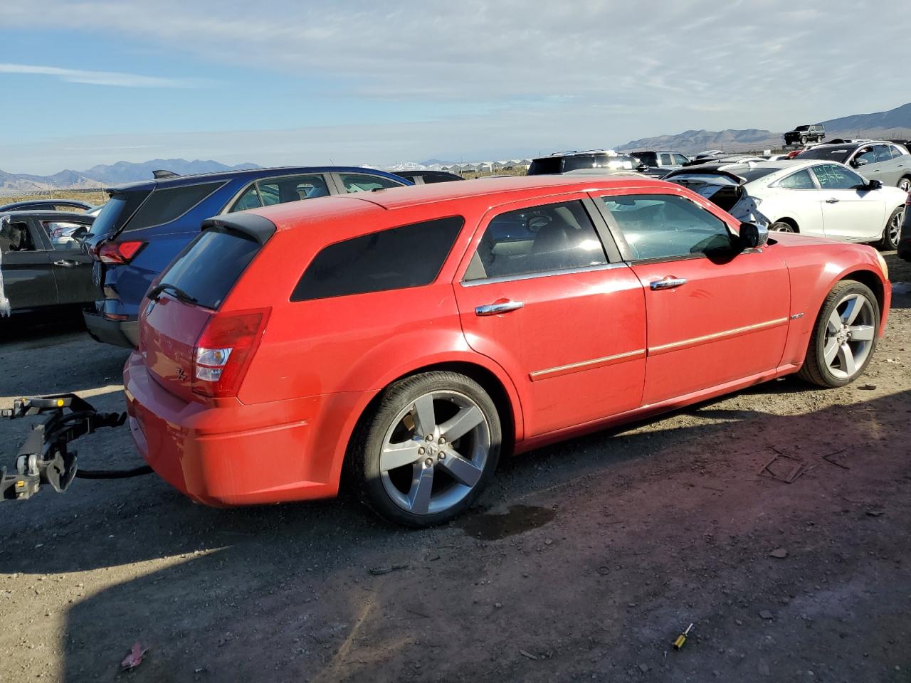 2007 Dodge Magnum R/T VIN: 2D4GV57217H839250 Lot: 42613834