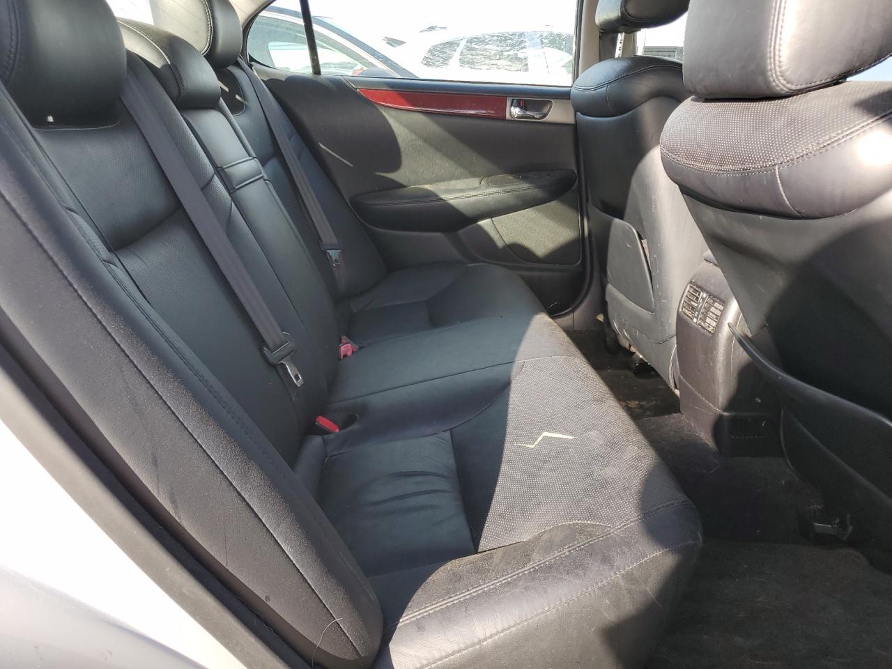 2005 Lexus Es 330 VIN: JTHBA30G755108726 Lot: 42420484