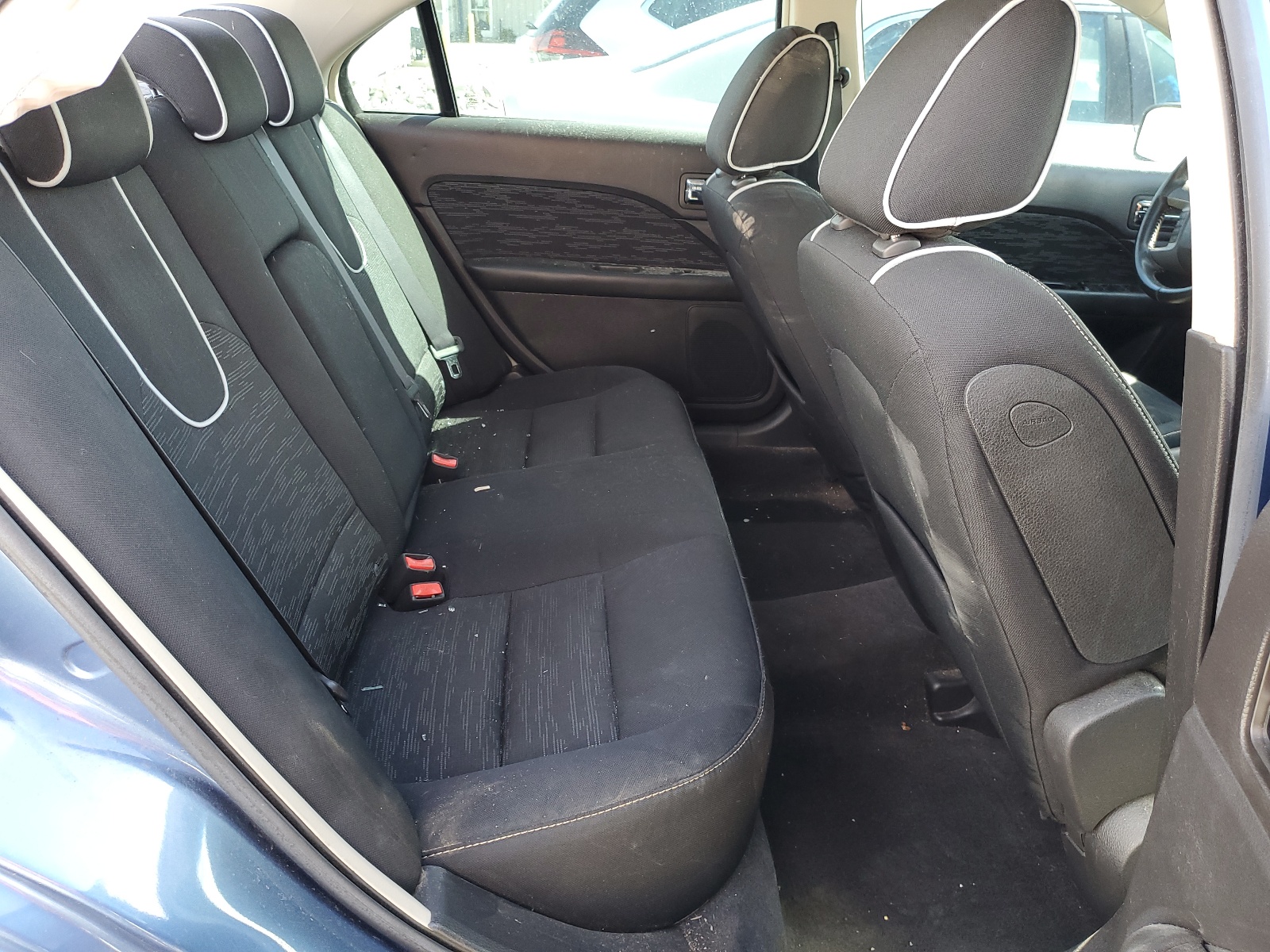 3FAHP0HA8AR298087 2010 Ford Fusion Se