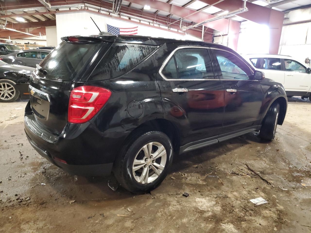 2017 Chevrolet Equinox - Image 3