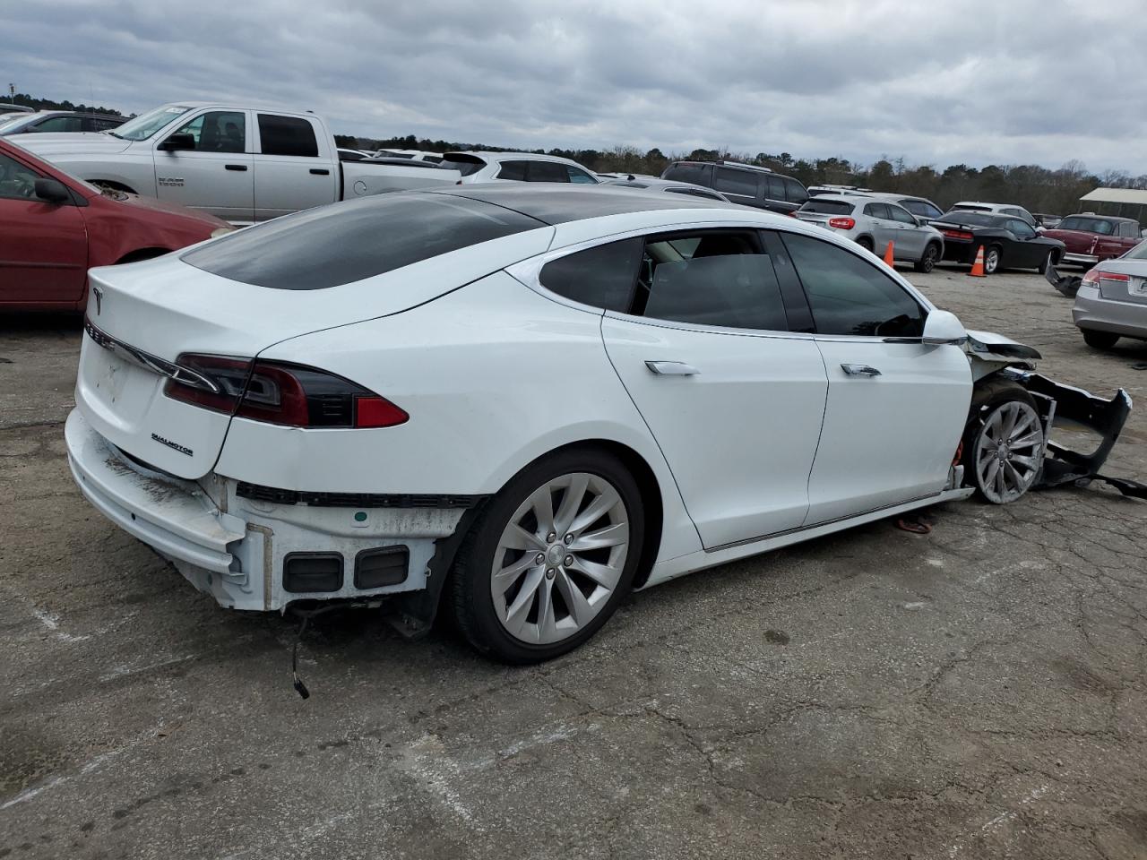 2018 Tesla Model S VIN: 5YJSA1E21JF275434 Lot: 42066224