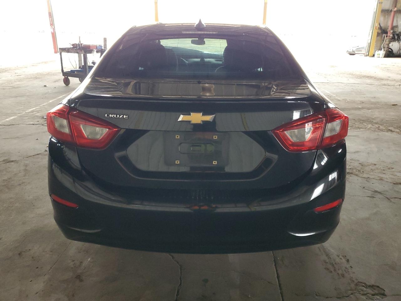 2018 Chevrolet Cruze - Image 6