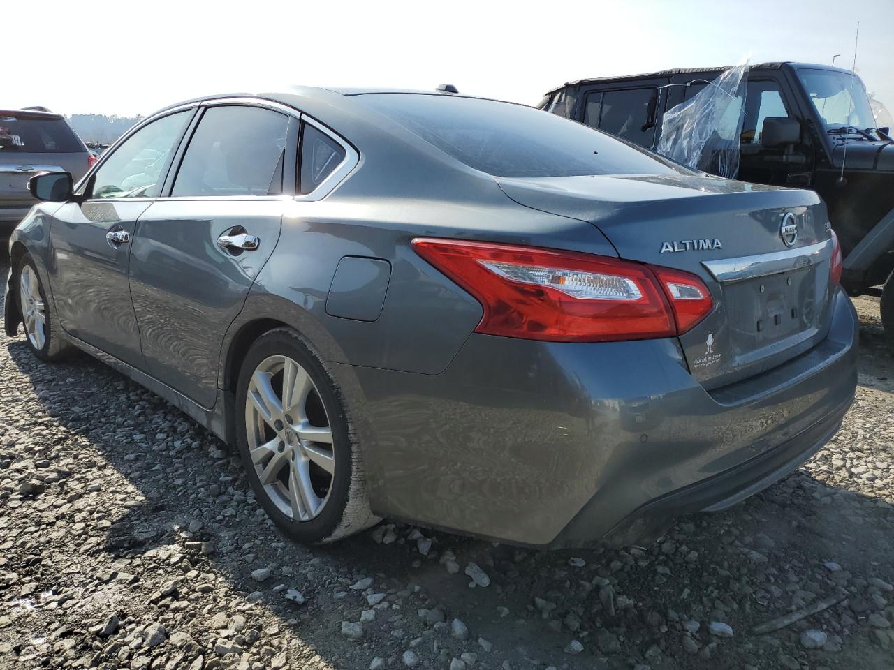 2017 Nissan Altima 3.5Sl VIN: 1N4BL3AP5HC120437 Lot: 40828484