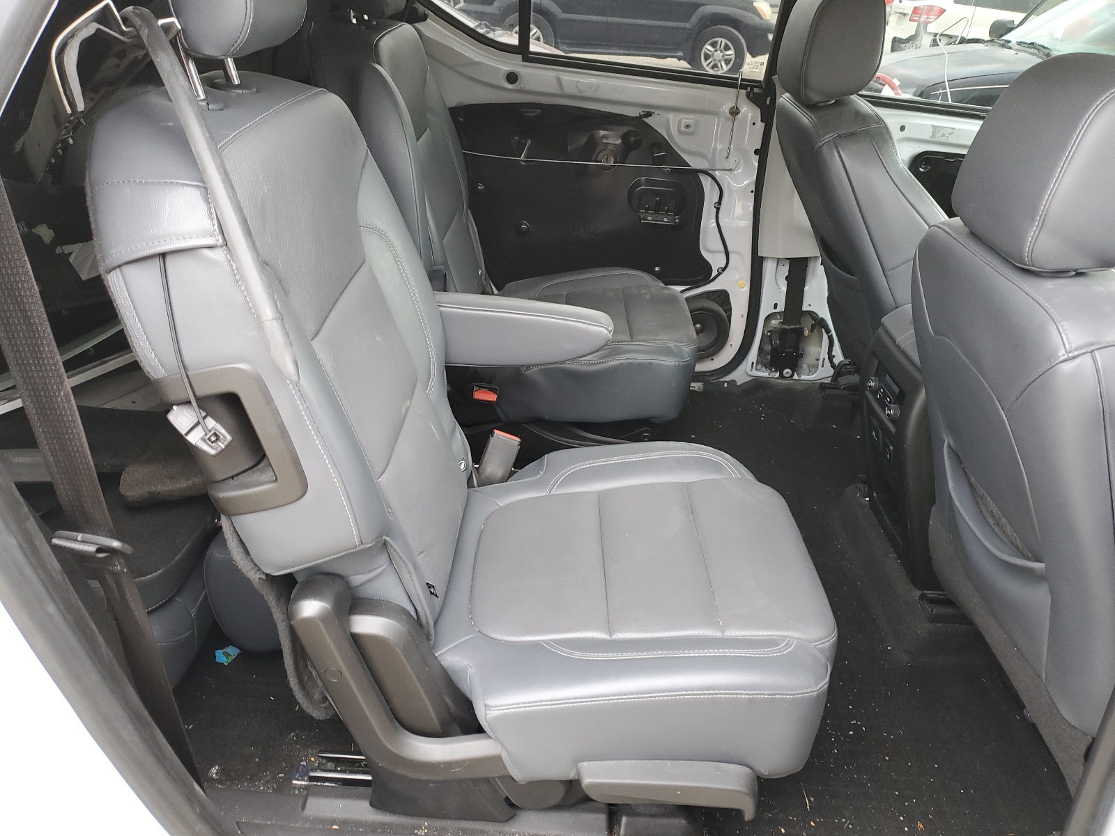 1GNEVJKW6JJ159137 2018 Chevrolet Traverse Premier