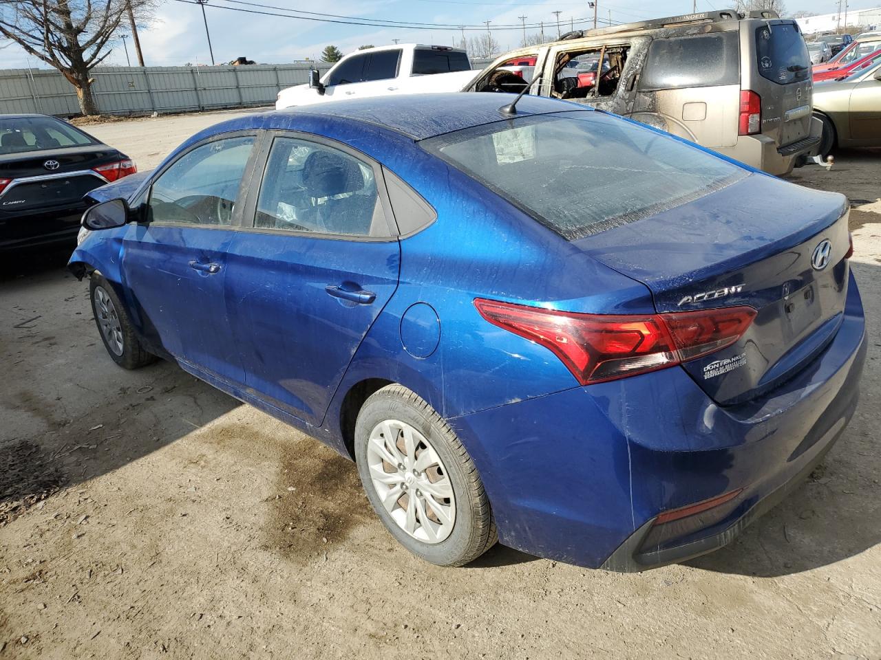 3KPC24A3XKE059946 2019 Hyundai Accent Se