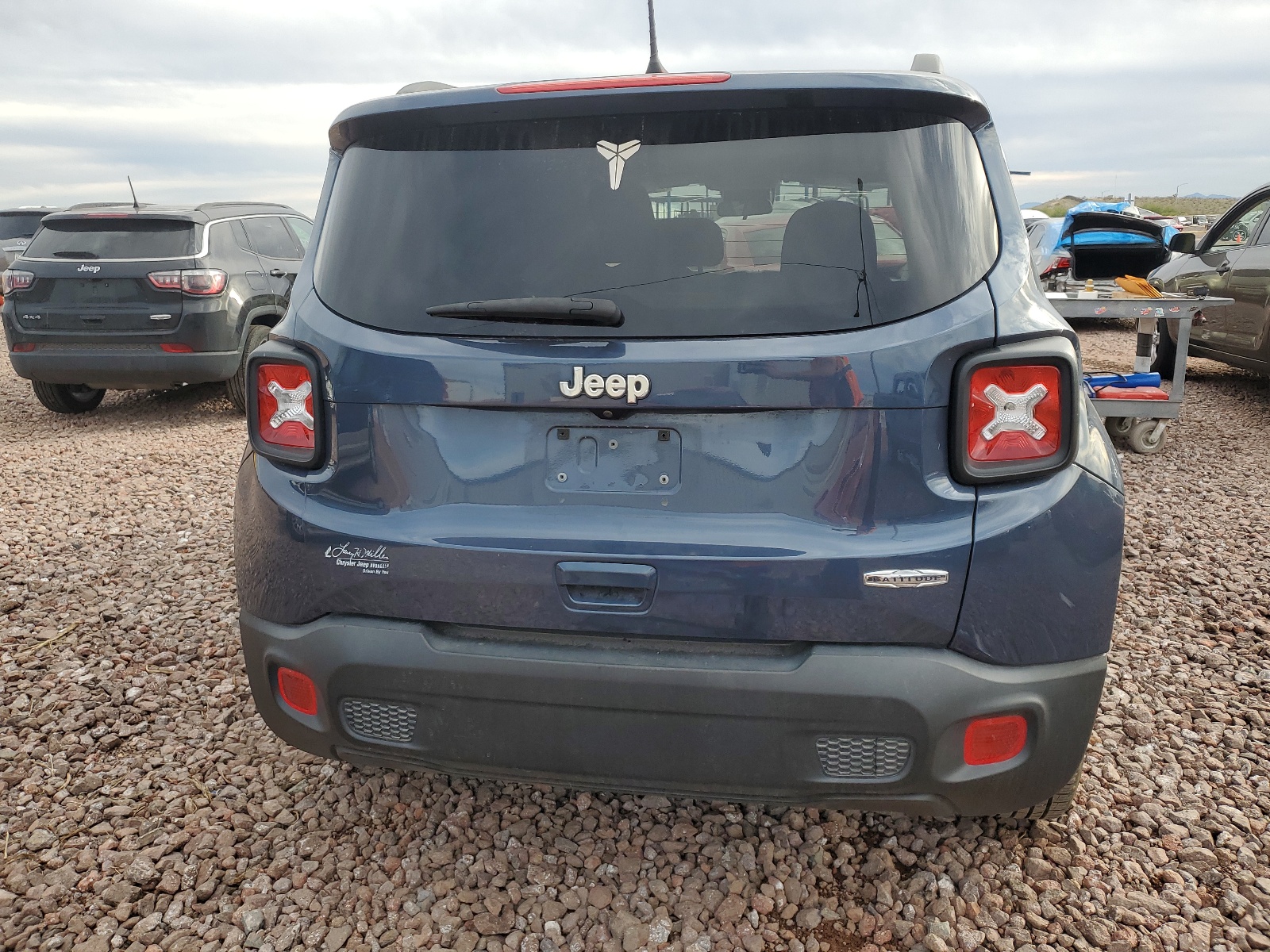 ZACNJABB1LPL88679 2020 Jeep Renegade Latitude