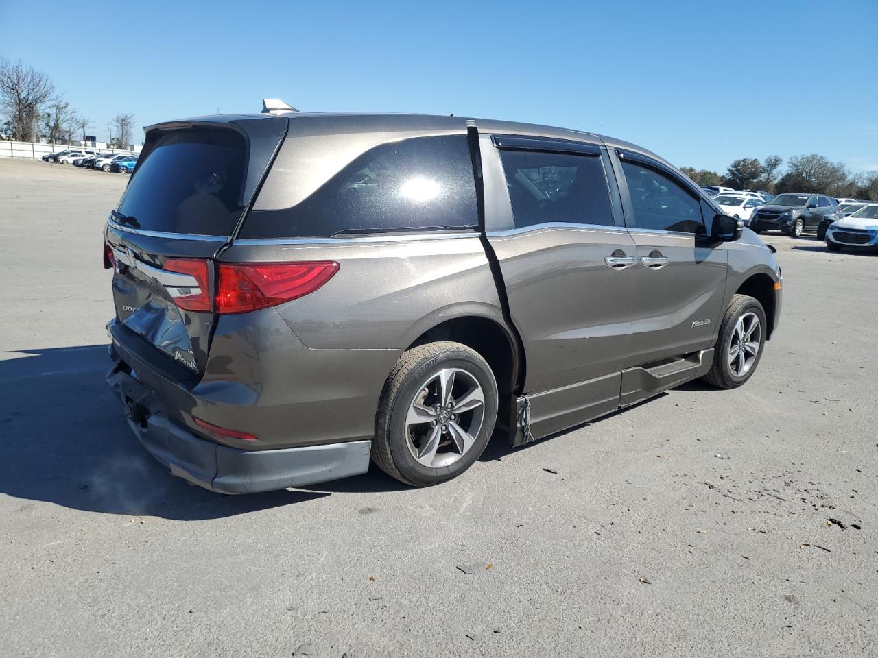 2019 Honda Odyssey - Image 3