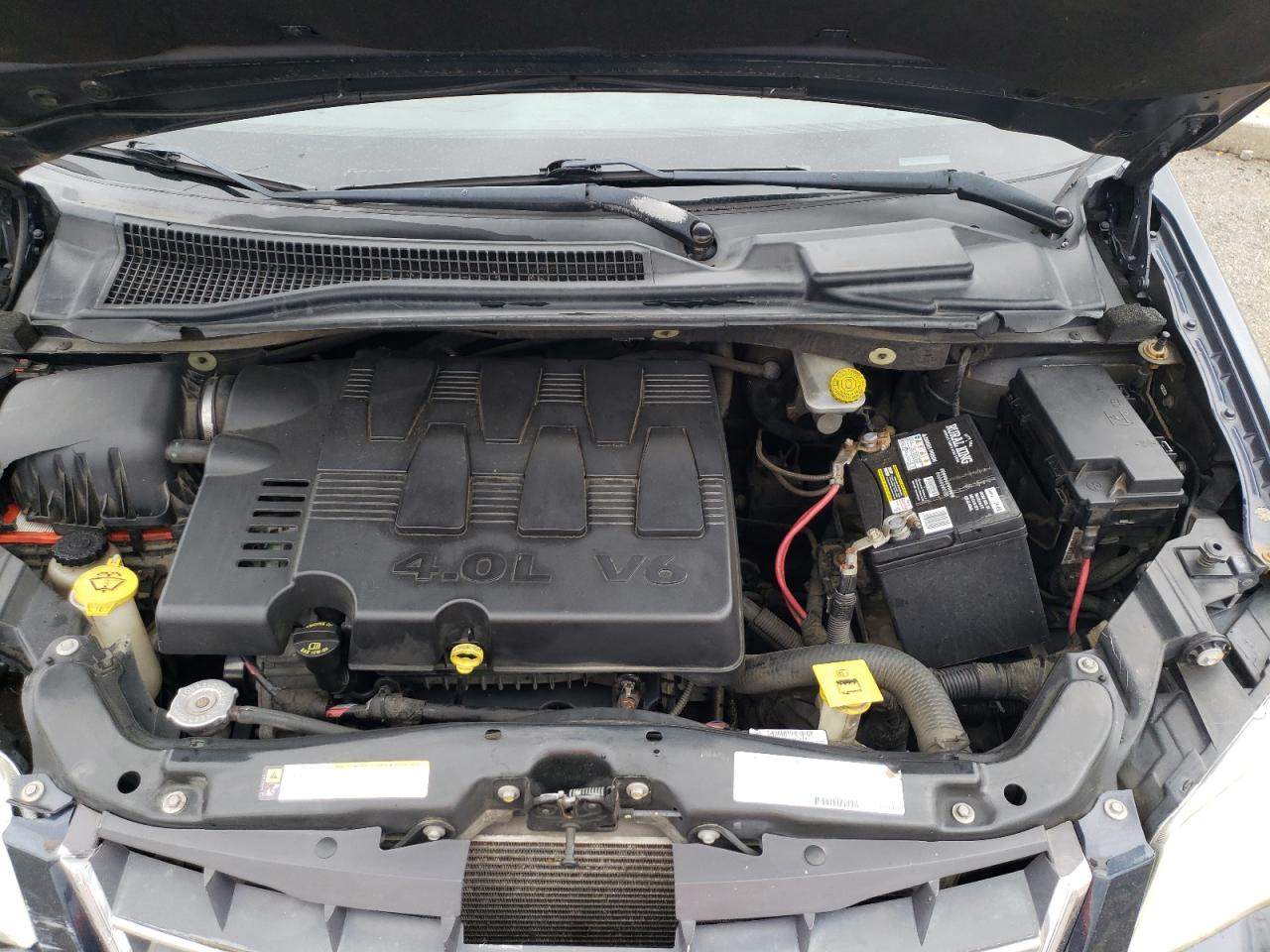 2008 Chrysler Town & Country Limited VIN: 2A8HR64X38R637767 Lot: 44310824