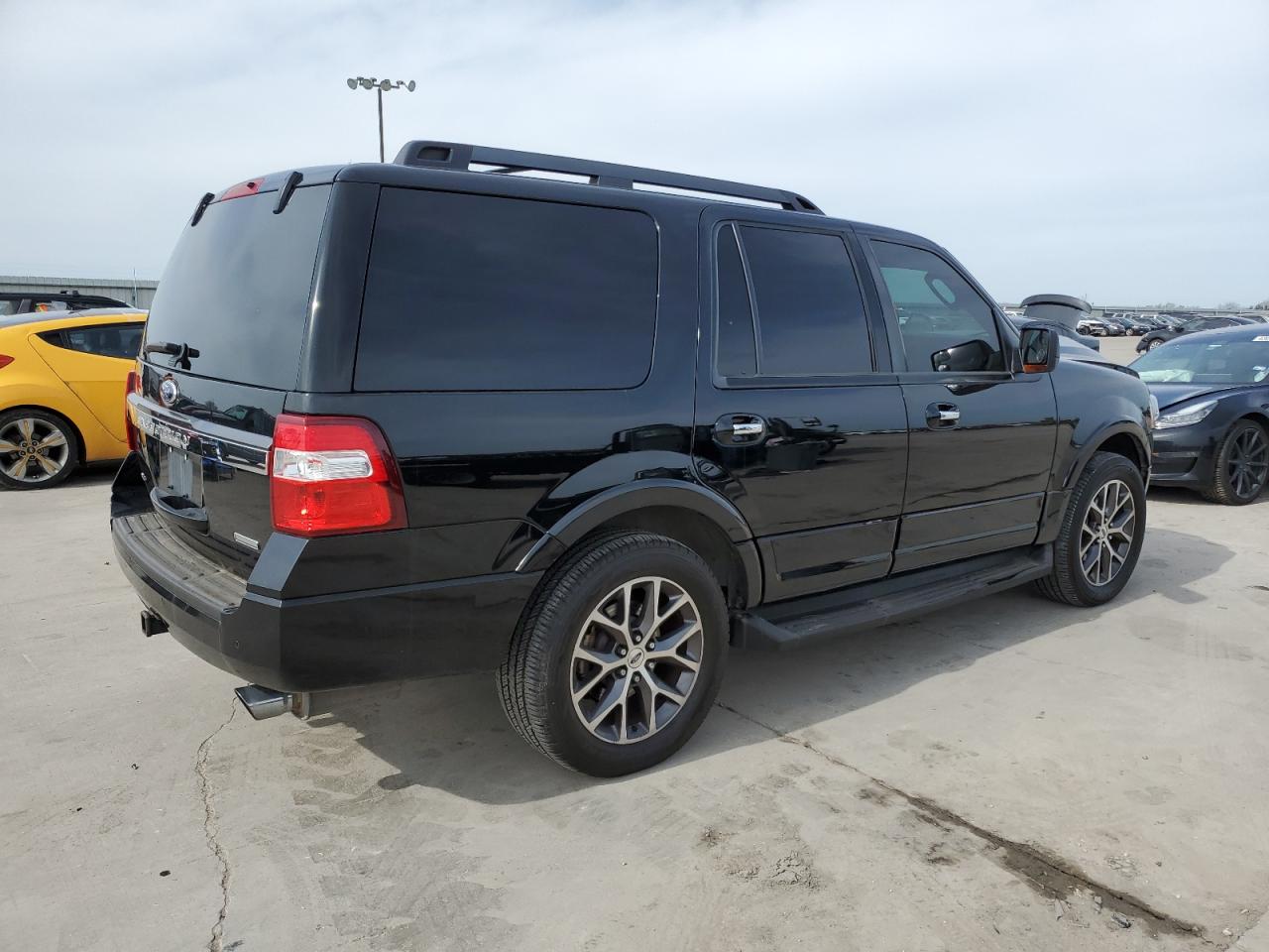 2016 Ford Expedition - Image 3