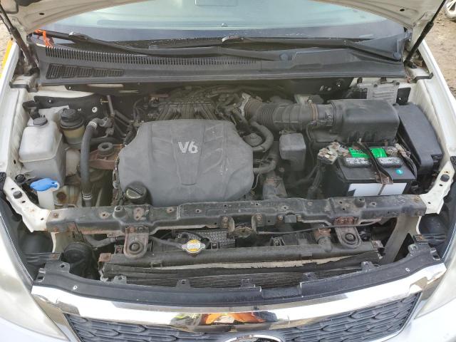 2011 KIA SEDONA LX  