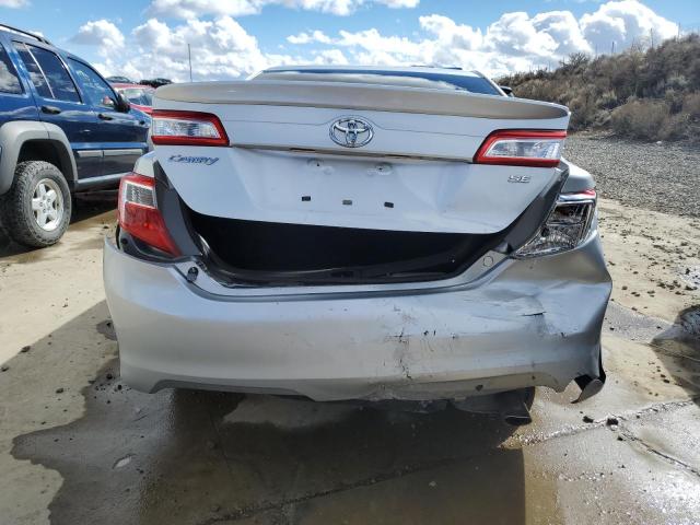  TOYOTA CAMRY 2013 Серебристый