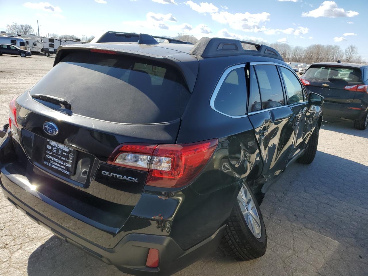 4S4BSAFCXK3303147 2019 Subaru Outback 2.5I Premium