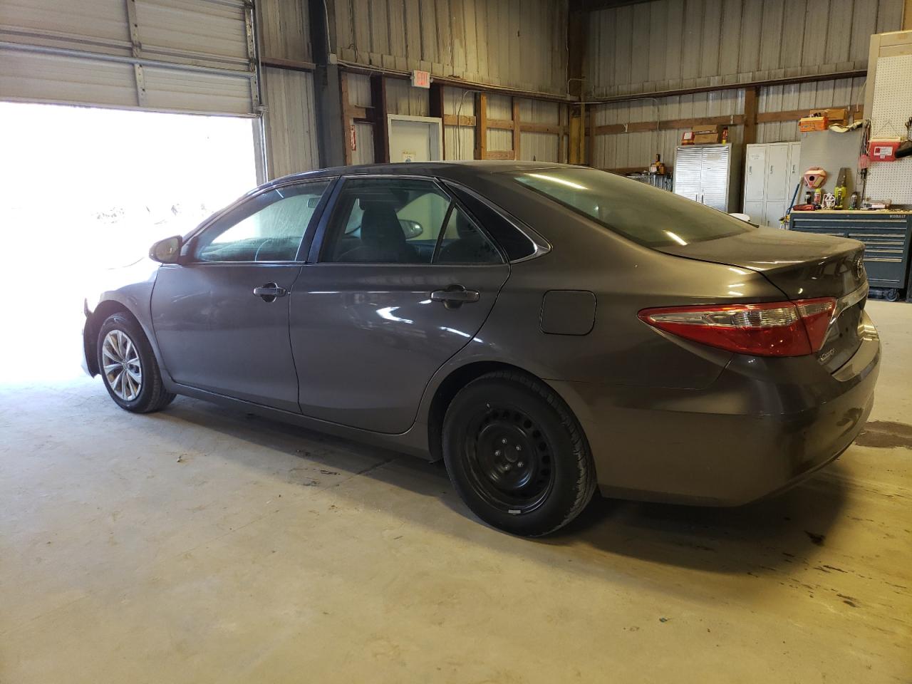 4T1BF1FK6GU172893 2016 Toyota Camry Le