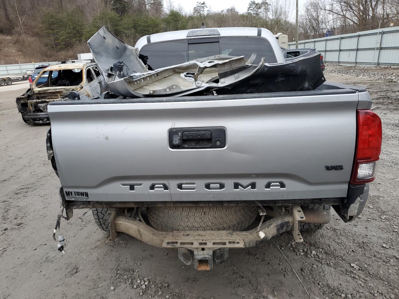 5TFCZ5AN0KX193318 2019 Toyota Tacoma Double Cab