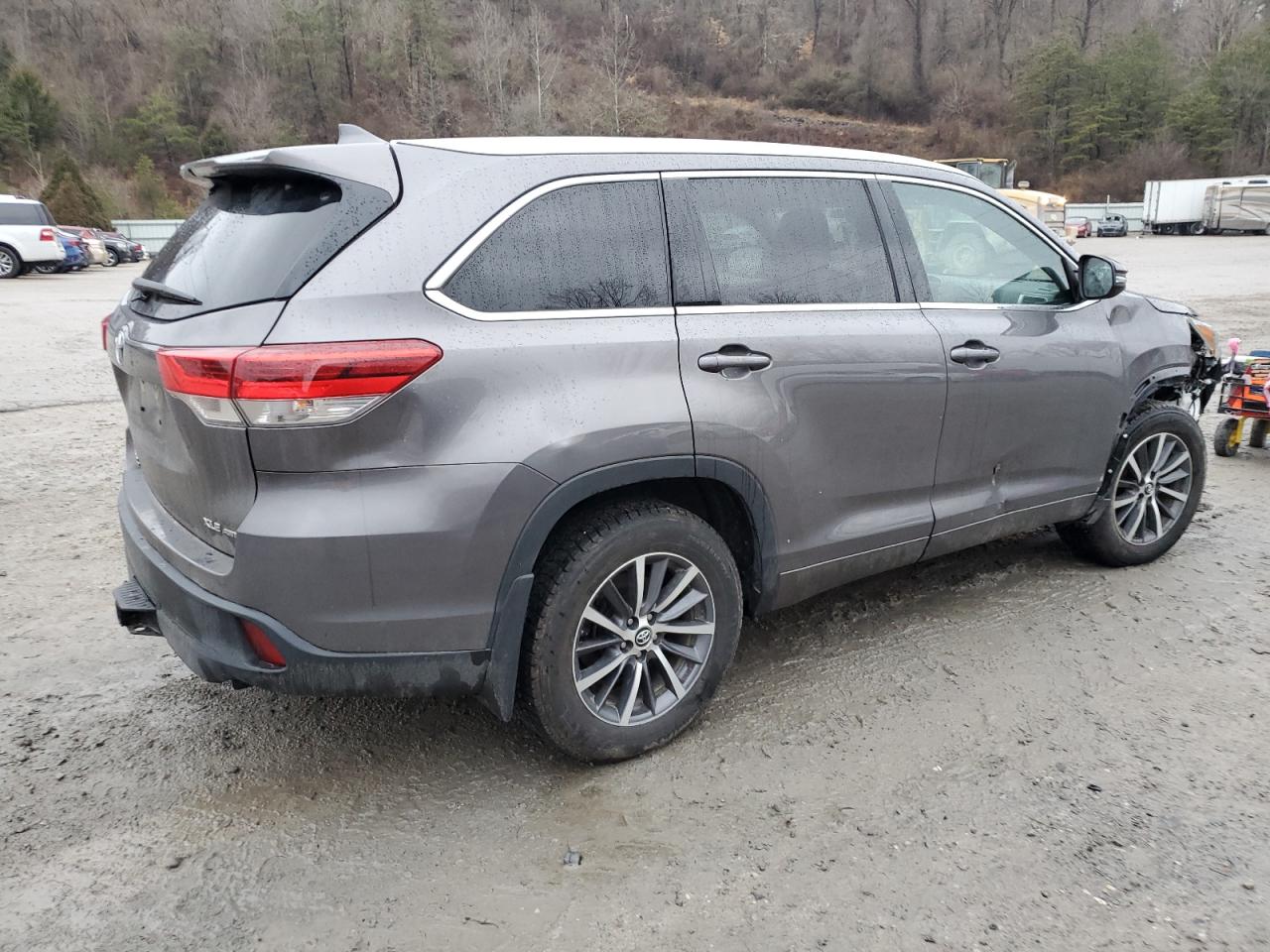 2017 Toyota Highlander Se VIN: 5TDJZRFH3HS483262 Lot: 43744484