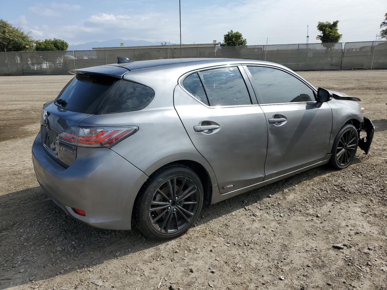 VIN JTHKD5BH0F2213393 2015 LEXUS CT 200 no.3