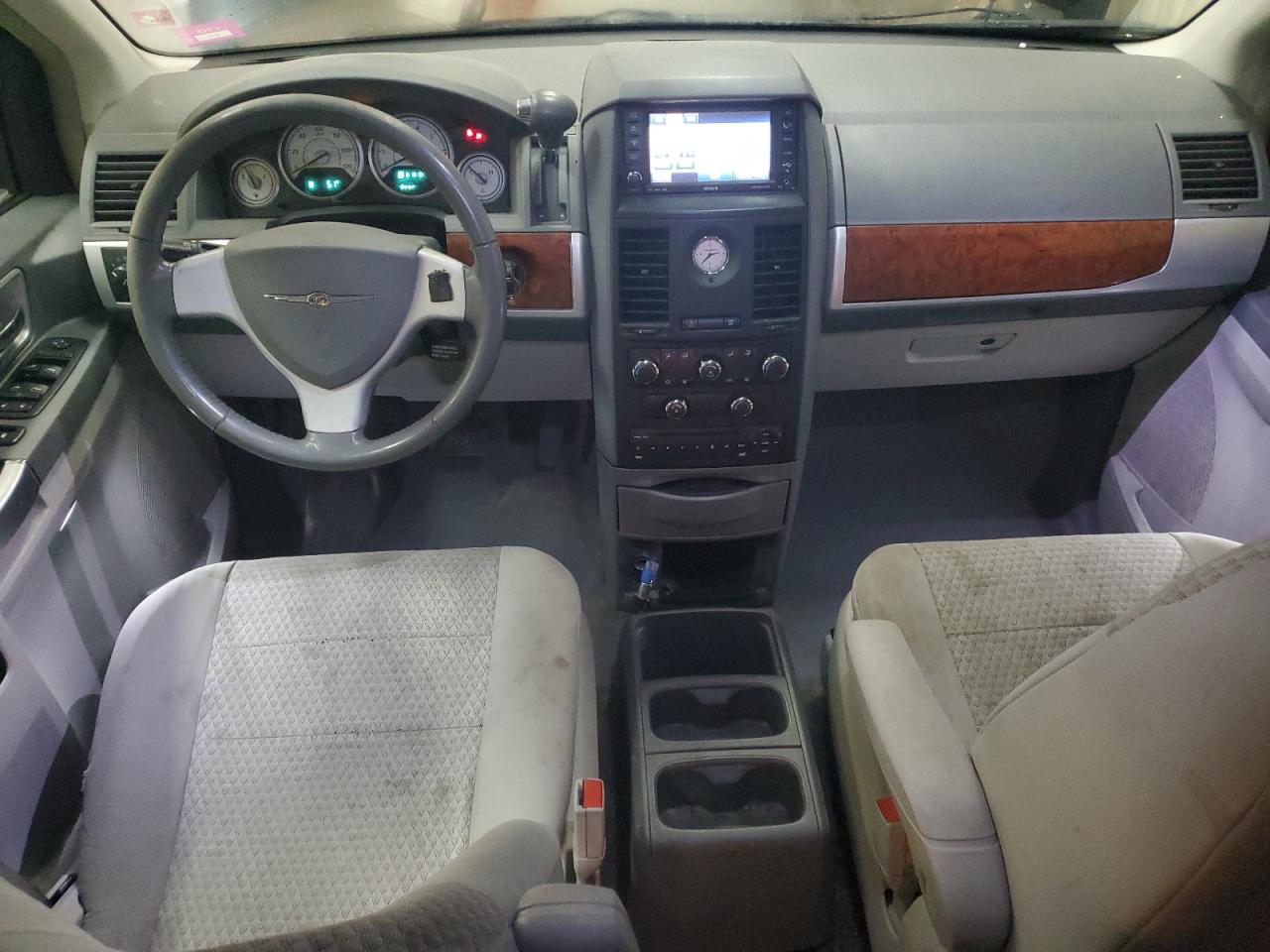 2008 Chrysler Town & Country Touring VIN: 2A8HR54PX8R680853 Lot: 43912044