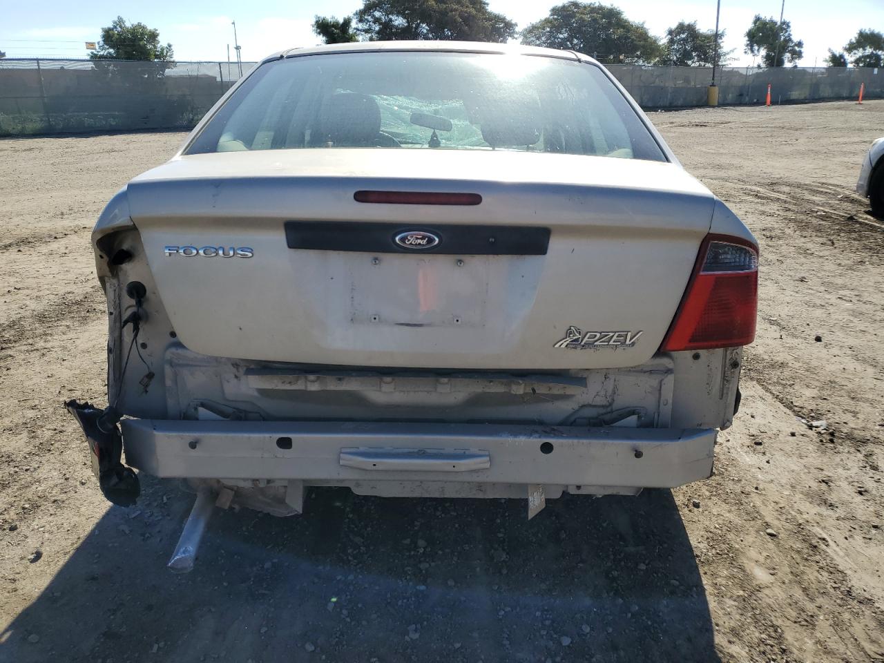 2007 Ford Focus Zx4 VIN: 1FAFP34N57W167870 Lot: 42447664