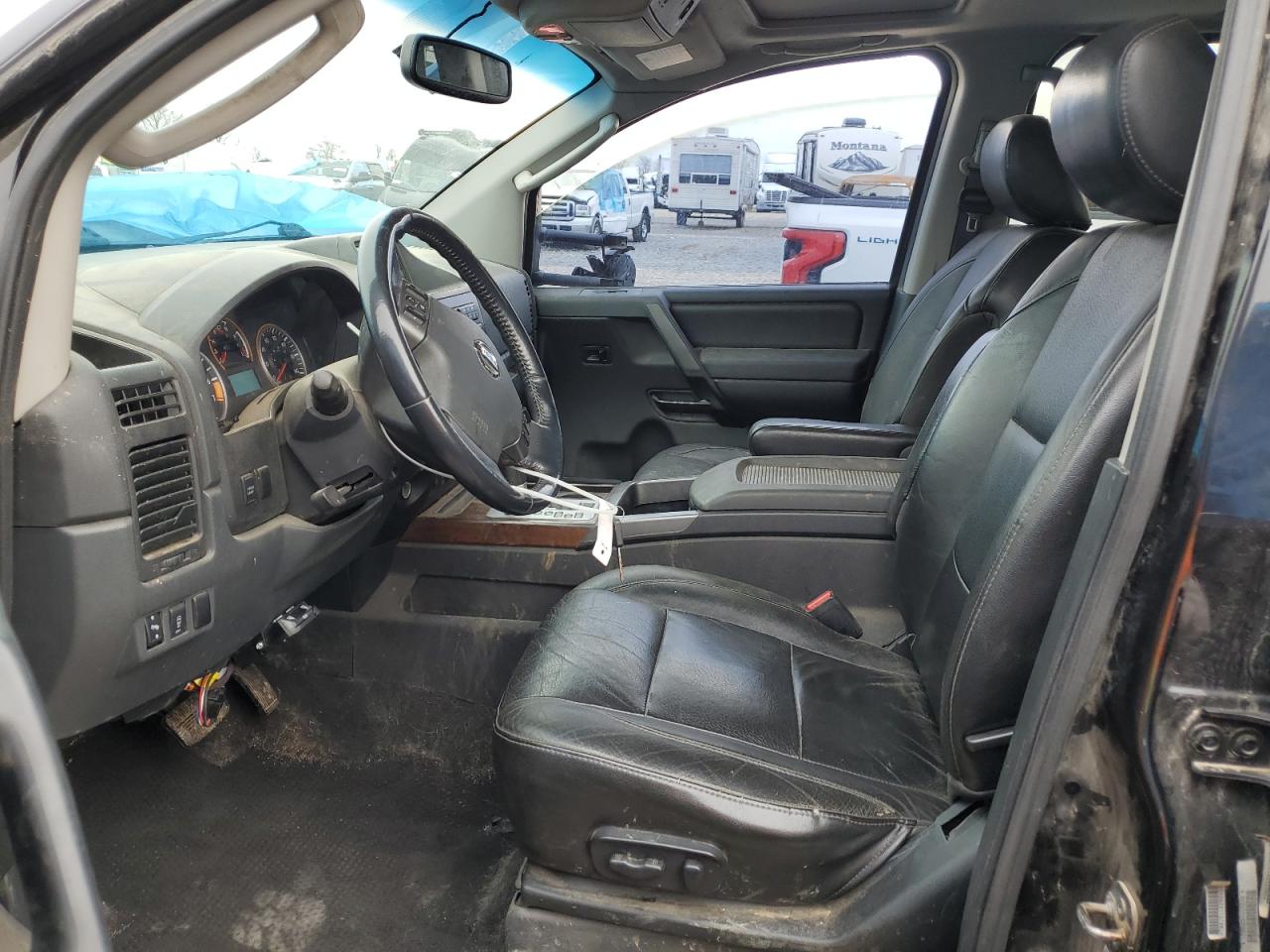 1N6BA0EC5BN320295 2011 Nissan Titan S