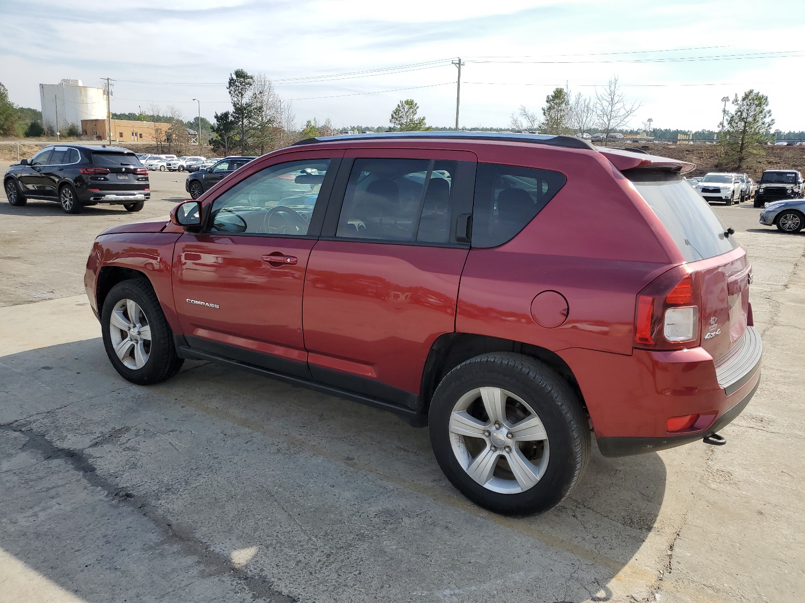 2014 Jeep Compass Latitude vin: 1C4NJDEB1ED539912