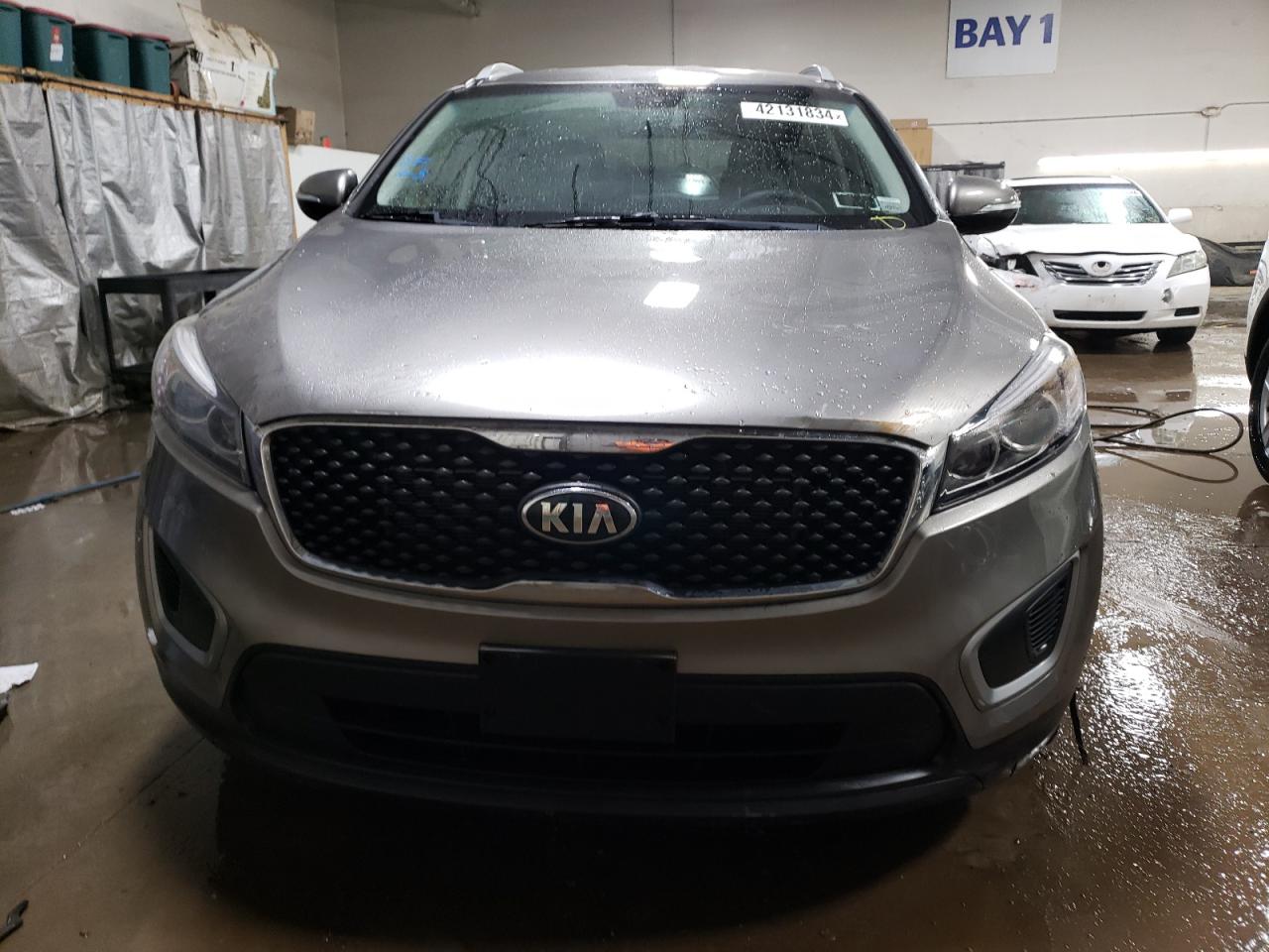 5XYPG4A30HG296962 2017 Kia Sorento Lx