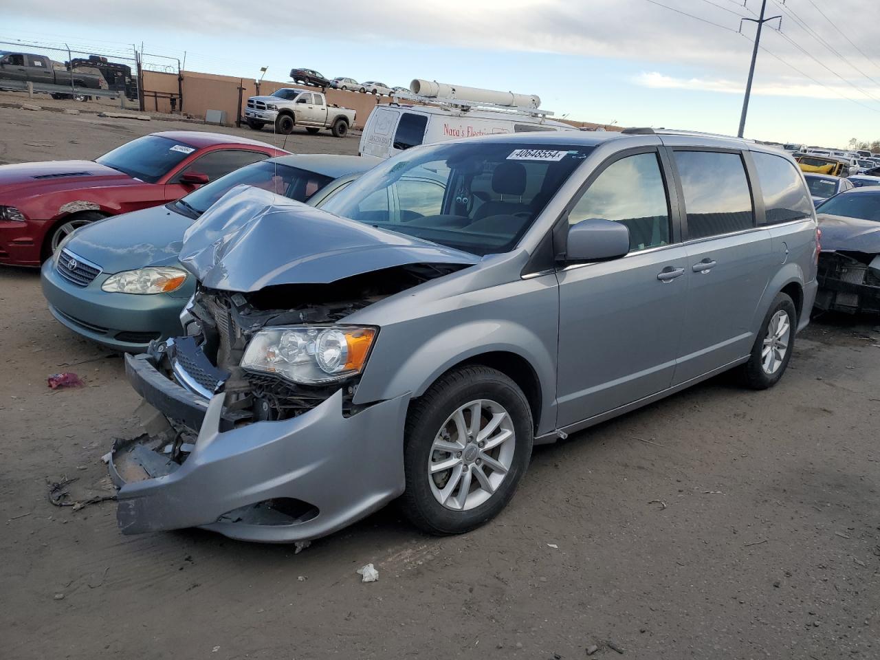 2019 Dodge Grand Caravan Sxt VIN: 2C4RDGCG9KR517075 Lot: 40648554